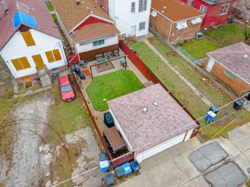 10006 Indiana Ave, Chicago IL 60628-2126 exterior