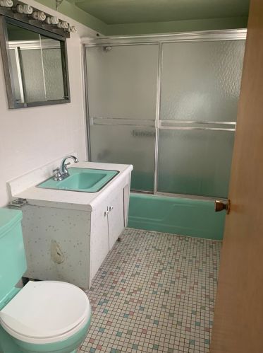 411 87 Pl, Chicago IL 60619-6905 exterior