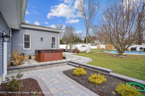 30 Cardinal Rd, Middletown NJ 07748-3262 exterior