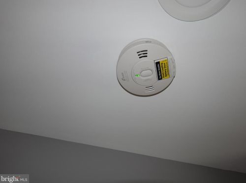 1525 Hicks St, Philadelphia PA  19146-4820 exterior