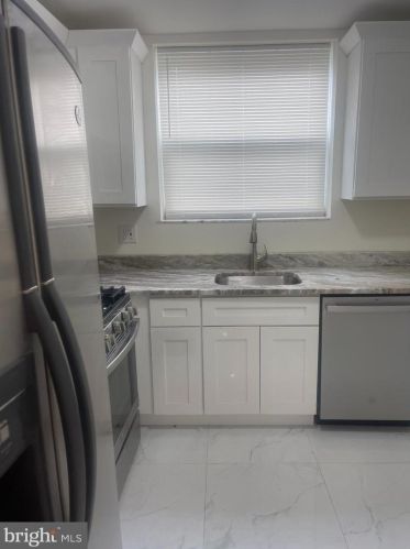 2512 Marshall St, Philadelphia PA 19120-3739 exterior