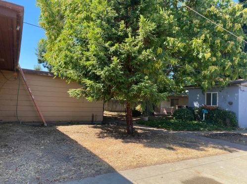 2462 Elm St, Sutter CA 95982-2111 exterior