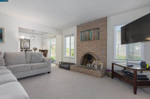 3650 Dormer Ave, Concord CA 94519-1645 exterior