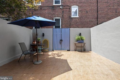 2728 13th St, Washington DC 20018-3901 exterior