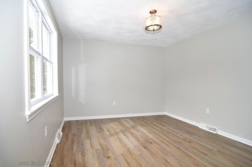 3 Marigold Cir, Providence RI 02904-3828 exterior