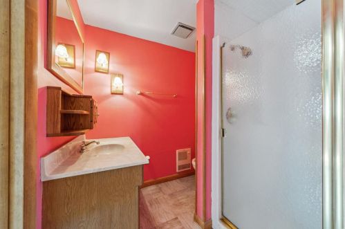 5645 Heintz Rd, Saint Louis MO 63129-3940 exterior