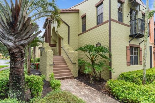 9144 Delano St, Naples, FL 34113-3302
