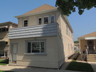 6118 Higgins Ave, Chicago, IL 60630-1822