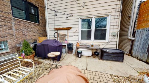 2145 Thomas St, Chicago IL 60622-3515 exterior