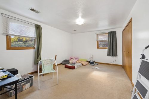 41 Glenmore Ave, Pittsburgh PA 15216-2124 exterior