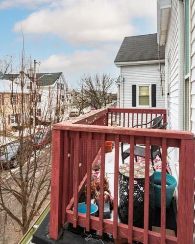 15 Vernon St, Providence RI 02903-3027 exterior