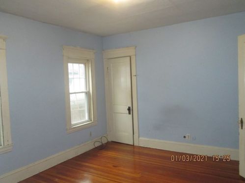 24 Henry Harris St, Chicopee MA 01020 exterior