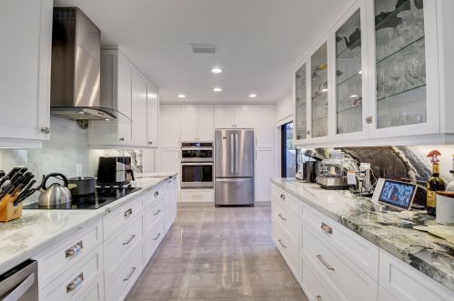 11 Gln Dr, Boynton Beach FL 33436-6207 exterior