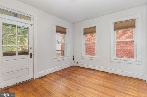 453 Queen St, Lancaster PA 17603-2984 exterior