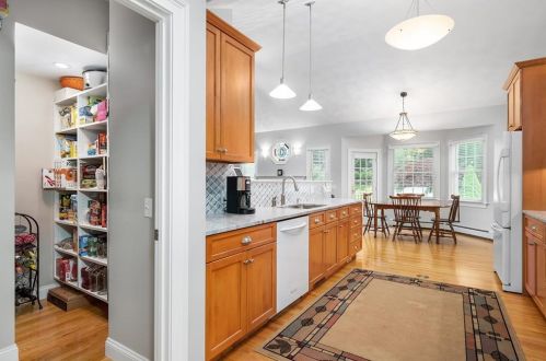 97 Gaskill St, Woonsocket RI 02895-1011 exterior