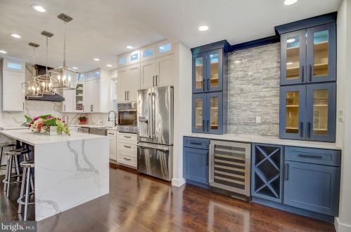 2911 17th St, Washington DC  20018-1825 exterior