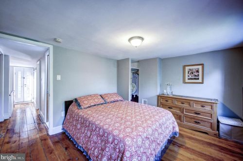 2004 Brandywine St, Philadelphia PA 19130-3204 exterior