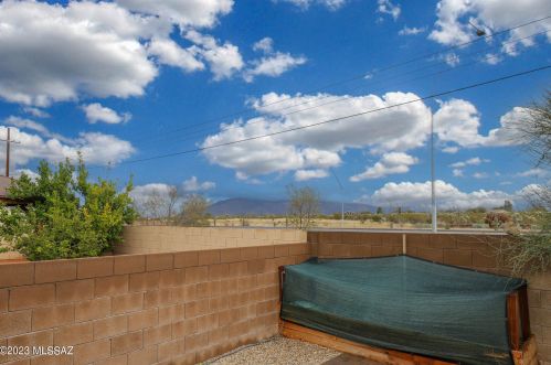 8517 Camino Bengala, Tucson AZ  85747-5165 exterior