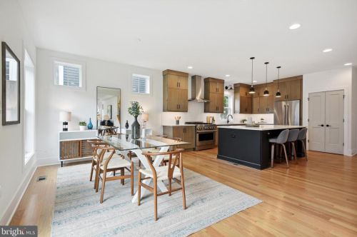 5120 25th Pl, Arlington VA  22207-2603 exterior