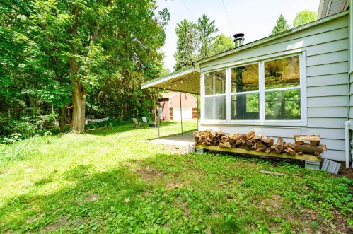 4624 1 St, Kalamazoo MI 49009-7943 exterior