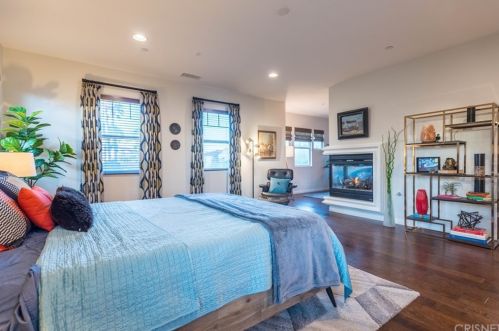 4134 Galapagos Way, Oxnard CA 93035-1432 exterior