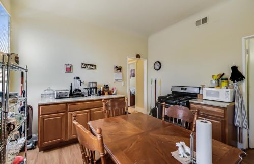 3600 Winchester Ave, Chicago IL 60609-1234 exterior