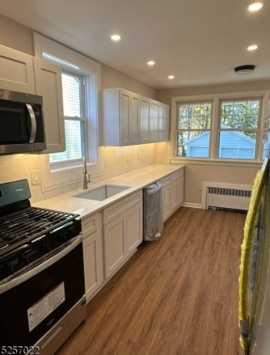 94 Jacoby St, Maplewood NJ  07040-3052 exterior