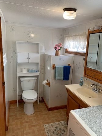 557 Cutoff, Worcester MA  01607-1752 exterior