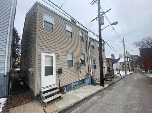 1422 Loraine St, Pittsburgh, PA 15212-4169