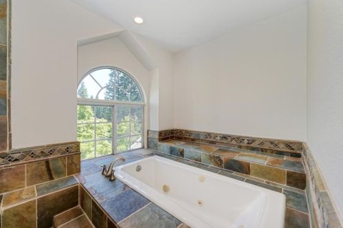 2327 Hartford Ct, Folsom CA 95762-5931 exterior