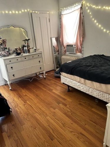 6438 Claremont Ave, Chicago IL 60625-1812 exterior