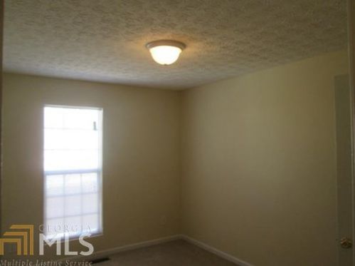 2280 Strathmoor Manor Dr, Lithonia GA  30058-2614 exterior