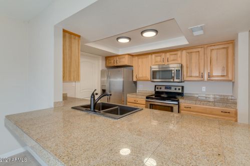 17223 31st Ln, Phoenix, AZ 85053-1806