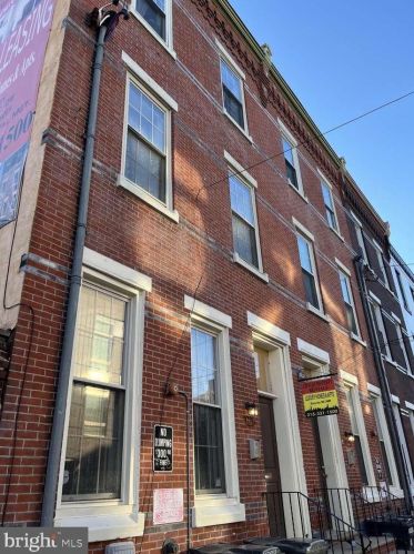 925 15th St, Philadelphia PA  19146-2230 exterior