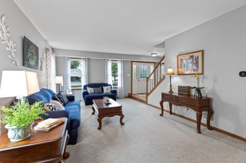 1451 Candlewood Dr, Bull Valley IL 60014-8960 exterior