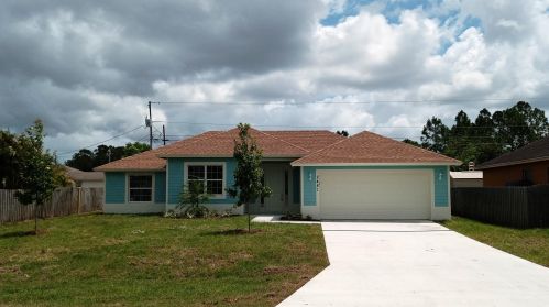 2481 Webster Ln, Fort Pierce, FL 34953-5753