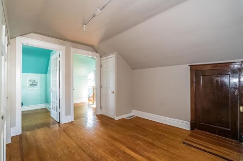 1137 Moorlands Dr, Saint Louis MO 63117-2151 exterior