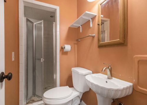 208 Cummings Ave, Grand Rapids MI 49534-5711 exterior