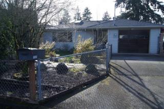 7335 48th Ave, Portland OR  97206-8305 exterior