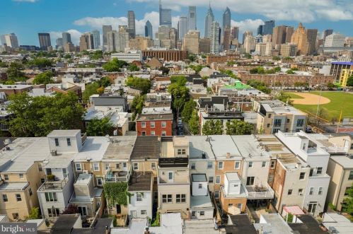 1814 Catharine St, Philadelphia PA  19146-1835 exterior