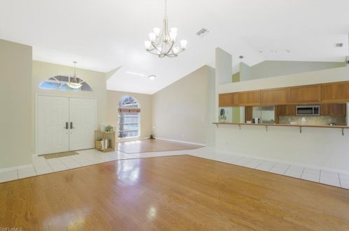 49 Mentor Dr, Naples FL 34110-1353 exterior