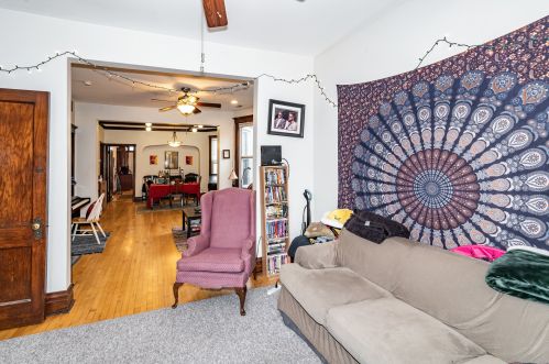 2723 Kimball Ave, Chicago IL 60647-1222 exterior