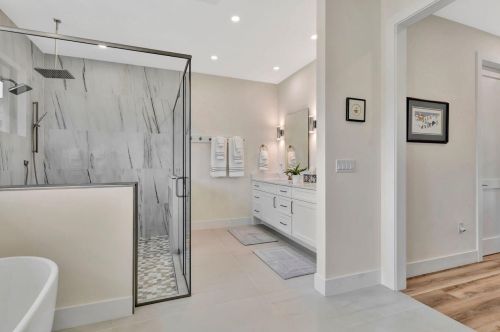 870 8 St, Naples FL 34120-0411 exterior