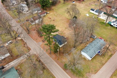 306 Sherman St, Allegan MI  49010-1066 exterior