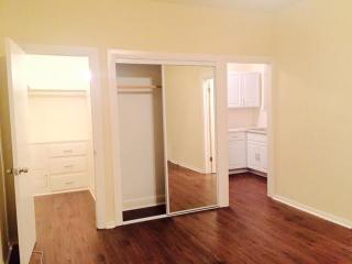 1525 Cassil Pl, Los Angeles CA  90028-7154 exterior