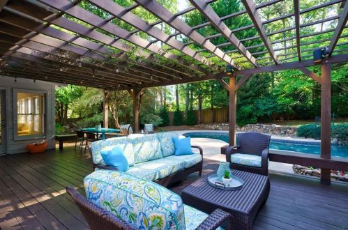 305 Drummen Ct, Atlanta GA 30328-2658 exterior