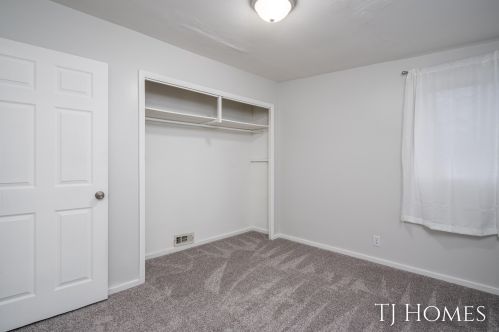 967 Emerson Ave, Meskegon MI  49442-5131 exterior