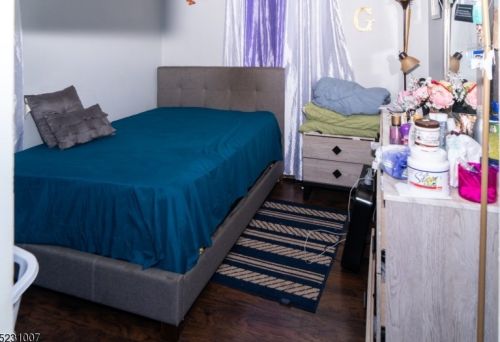 23 Holsman St, Paterson NJ 07522-1740 exterior