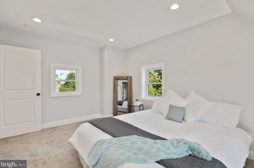 5020 Hanna Pl, Washington DC  20019-5818 exterior