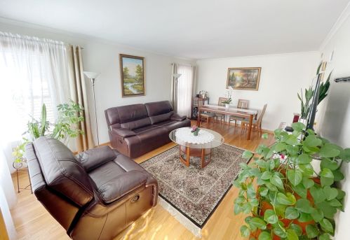 3643 New England Ave, Chicago, IL 60634-2370